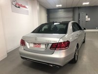 USED 2014 64 MERCEDES-BENZ E-CLASS 2.1 E300 BLUETEC HYBRID SE PREMIUM PLUS 4d 202 BHP * HYBRID * PAN ROOF * CLIMATE * NAV * LEATHER * 17 INCH ALLOYS *