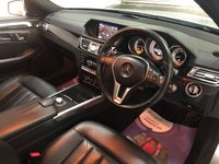 USED 2014 64 MERCEDES-BENZ E-CLASS 2.1 E300 BLUETEC HYBRID SE PREMIUM PLUS 4d 202 BHP * HYBRID * PAN ROOF * CLIMATE * NAV * LEATHER * 17 INCH ALLOYS *