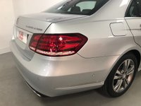 USED 2014 64 MERCEDES-BENZ E-CLASS 2.1 E300 BLUETEC HYBRID SE PREMIUM PLUS 4d 202 BHP * HYBRID * PAN ROOF * CLIMATE * NAV * LEATHER * 17 INCH ALLOYS *