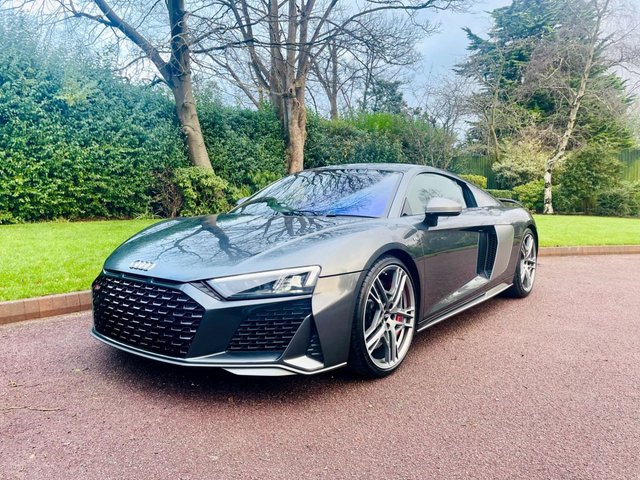 View our AUDI R8