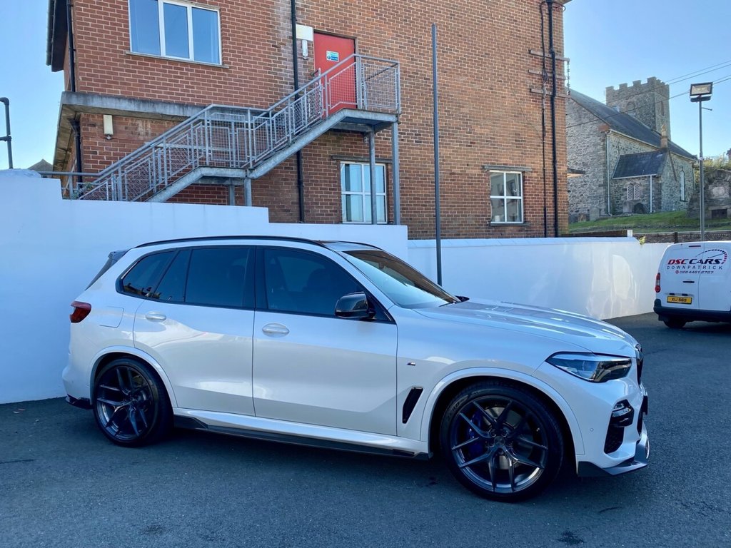 USED 2020 20 BMW X5 3.0 XDRIVE30D M SPORT 5d 261 BHP SKYLOUNGE ROOF & HARMON KARDON