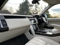 USED 2015 15 LAND ROVER RANGE ROVER 4.4 SDV8 AUTOBIOGRAPHY 5d 339 BHP AWD FLAG SHIP MODEL Black Pack, Head Up Display