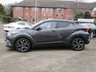 USED 2018 18 TOYOTA CHR 1.8 DYNAMIC 5d 122 BHP Finished in DECUMA GREY METALLIC with contrasting GREY/BLUE HEATED Trim. Stepping into this C-HR cabin is like climbing into a car from the future. It is stylish, practical and with its hybrid engine makes it cheap to run. Features include, Balance of Toyota 5 year Warranty, Sat Nav, Rear View Camera, Auto Parking, Heated Seats, Power Folding Mirrors, DAB, B/Tooth and much more. Toyota Dealer serviced at 21000 miles, 31840 miles, 41046 miles, 55584 miles and at 67635 miles on 15/11/2021.