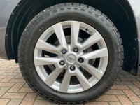 USED 2013 TOYOTA LAND CRUISER V8 4.5 D-4D V8 5d 268 BHP MEGA SPEC w/ REAR ENTERTAINMENT