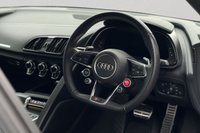 USED 2016 S AUDI R8 5.2 V10 PLUS QUATTRO 2d 602 BHP 