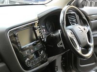 USED 2017 17 MITSUBISHI OUTLANDER 2.0 PHEV 4H 5d 200 BHP SAT NAV LEATHER SUNROOF VAT Q