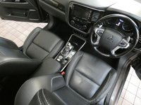 USED 2017 17 MITSUBISHI OUTLANDER 2.0 PHEV 4H 5d 200 BHP SAT NAV LEATHER SUNROOF VAT Q