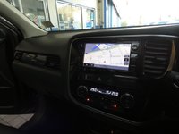 USED 2017 17 MITSUBISHI OUTLANDER 2.0 PHEV 4H 5d 200 BHP SAT NAV LEATHER SUNROOF VAT Q