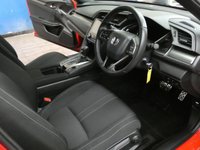 USED 2018 68 HONDA CIVIC 1.0 VTEC SR 5d 128 BHP SAT NAV PARKING SENSORS GENUINE LOW MILEAGE