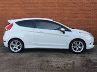 USED 2011 61 FORD FIESTA 1.2 ZETEC 3d 81 BHP ZETEC-S BODY KIT - LOW MILES