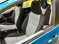 USED 2011 61 TOYOTA YARIS 1.3 VVT-I T SPIRIT 5d AUTO 98 BHP ONLY 20,000 MILES//2 OWNERS//SATNAV/REAR PARK CAMERA//PANORAMIC SUNROOF//30 POUND ROAD TAX\\X9 SERVICE SAMPS 98 BHP ONLY 20,000 MILES//2 OWNERS//SATNAV/REAR PARK CAMERA//PANORAMIC SUNROOF//30 POUND ROAD TAX\/BLUETOOTH//\X9 SERVICE SAMPS