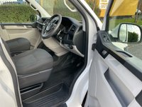 USED 2016 16 VOLKSWAGEN TRANSPORTER 2.0 T30 TDI TRENDLINE CREW / KOMBI VAN 101 BHP 5 SEATER