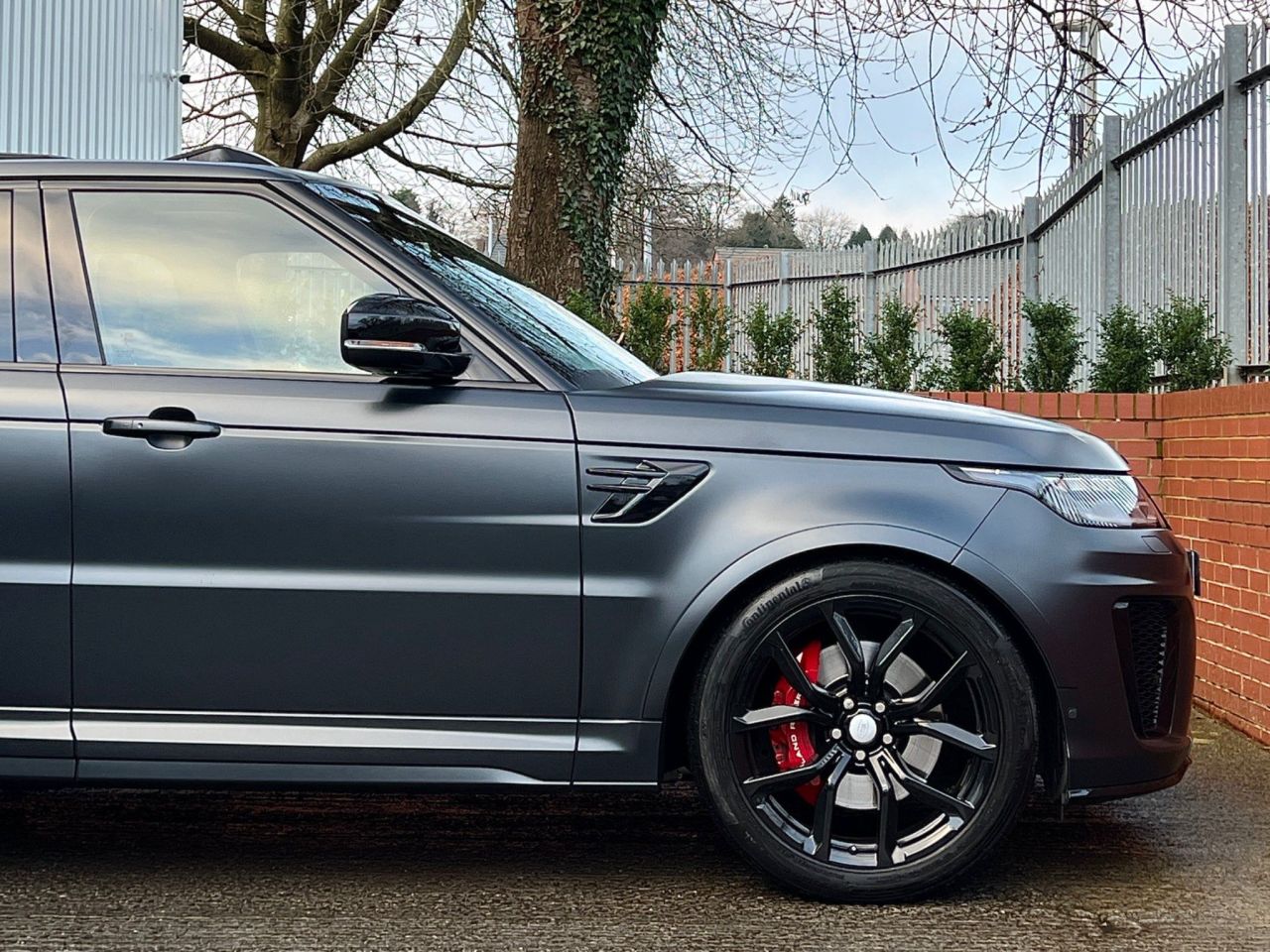 2019 69 LAND ROVER RANGE ROVER SPORT 5.0 P575 V8 SVR Auto 4WD (s/s) 5dr