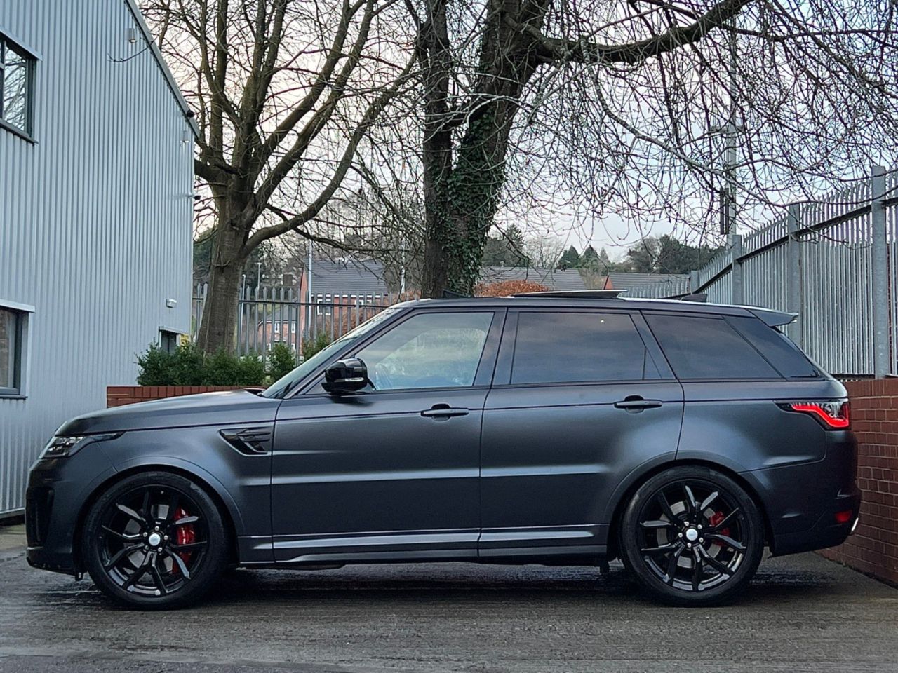 2019 69 LAND ROVER RANGE ROVER SPORT 5.0 P575 V8 SVR Auto 4WD (s/s) 5dr