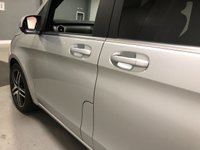 USED 2018 18 MERCEDES-BENZ V-CLASS 2.1 V220 D SPORT L 5d 161 BHP * PAN ROOF * PRIVACY * CLIMATE * NAV * ALLOYS *