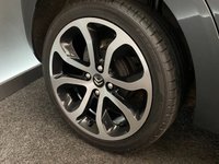 USED 2015 65 CITROEN C3 1.2 SELECTION 5d 80 BHP &pound;20 TAX PANSCREEN BLUETOOTH FULL CITROEN HISTORY