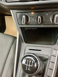 USED 2018 18 VOLKSWAGEN POLO 1.0 SE 5d 65 BHP 1 PRIVATE OWNER/ FULL VW GUILDFORD SERVICE HISTORY// BLUETOOTH//DAB RADIO//ALLOY WHEELS 1 PRIVATE OWNER/ FULL VW GUILDFORD SERVICE HISTORY// BLUETOOTH//DAB RADIO//ALLOY WHEELS