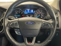 USED 2015 15 FORD FOCUS 1.6 ZETEC S TDCI 5d 114 BHP 1.6 Zetec S TDCI  Striking frozen white high gloss, 5 door ,