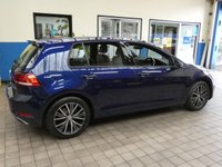 USED 2018 67 VOLKSWAGEN GOLF 1.5 SE NAVIGATION TSI EVO DSG 5d 129 BHP SAT NAV CRUISE CONTROL PARKING SENSORS