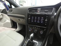 USED 2018 67 VOLKSWAGEN GOLF 1.5 SE NAVIGATION TSI EVO DSG 5d 129 BHP SAT NAV CRUISE CONTROL PARKING SENSORS