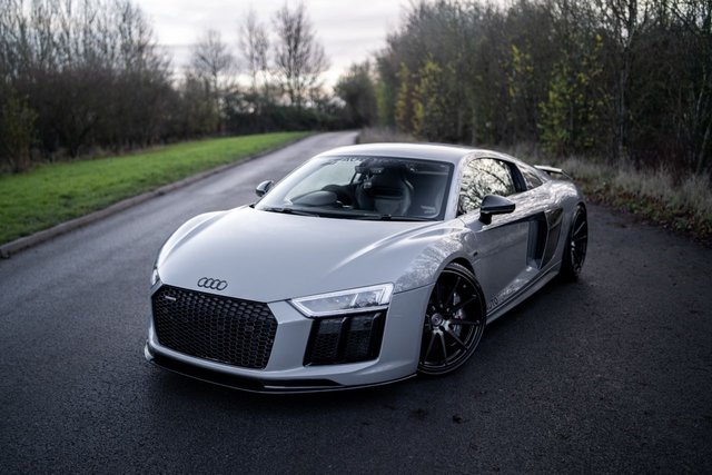 2016 16 Audi R8 5.2 V10 PLUS QUATTRO 2d 602 BHP