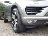 USED 2015 15 VOLKSWAGEN TOUAREG 3.0 V6 R-LINE TDI BLUEMOTION TECHNOLOGY 5d 259 BHP BIG PAN ROOF - ELECTRIC DEPLOYABLE TOW BAR - FULL VW SERVICE HISTORY - ONE OWNER FROM NEW - ELECTRIC MEMORY FRONT SEATS