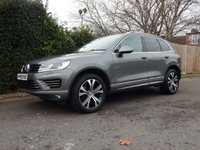 USED 2015 15 VOLKSWAGEN TOUAREG 3.0 V6 R-LINE TDI BLUEMOTION TECHNOLOGY 5d 259 BHP BIG PAN ROOF - ELECTRIC DEPLOYABLE TOW BAR - FULL VW SERVICE HISTORY - ONE OWNER FROM NEW - ELECTRIC MEMORY FRONT SEATS