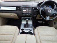 USED 2015 15 VOLKSWAGEN TOUAREG 3.0 V6 R-LINE TDI BLUEMOTION TECHNOLOGY 5d 259 BHP BIG PAN ROOF - ELECTRIC DEPLOYABLE TOW BAR - FULL VW SERVICE HISTORY - ONE OWNER FROM NEW - ELECTRIC MEMORY FRONT SEATS