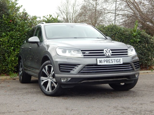 2015 15 Volkswagen Touareg 3.0 V6 R-LINE TDI BLUEMOTION TECHNOLOGY 5d 259 BHP
