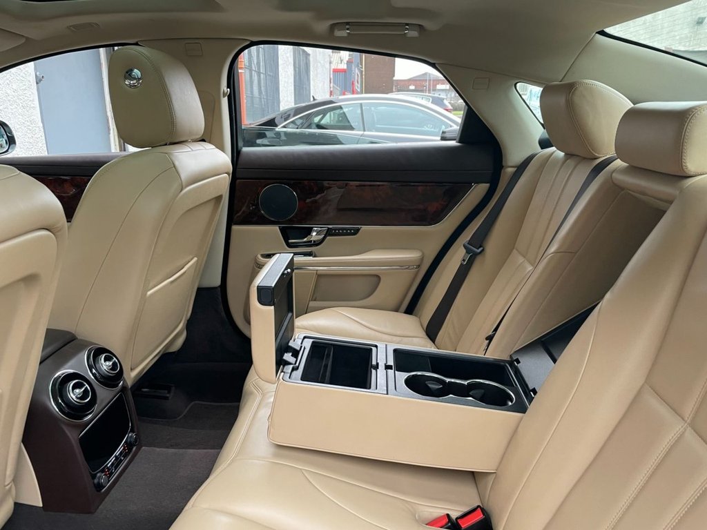 USED 2011 11 JAGUAR XJ 3.0 D V6 PREMIUM LUXURY SWB 4d 275 BHP 