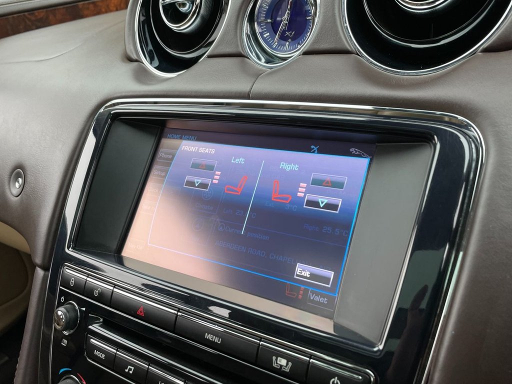 USED 2011 11 JAGUAR XJ 3.0 D V6 PREMIUM LUXURY SWB 4d 275 BHP 