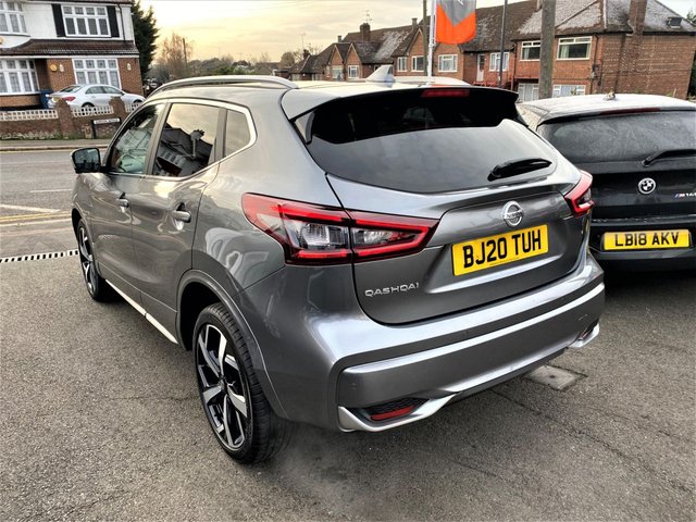 View our NISSAN QASHQAI