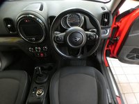 USED 2018 68 MINI COUNTRYMAN 2.0 COOPER D 5d 148 BHP FREE 12 MONTHS GOLD WARRANTY SAT NAV PARKING SENSORS CRUISE CONTROL 1 OWNER SERVICE HISTORY GENUINE LOW MILES