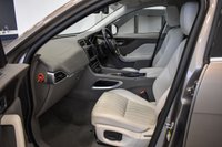 USED 2016 16 JAGUAR F-PACE 2.0 PORTFOLIO AWD 5d 178 BHP Sliding Pan Roof, Rare Colour