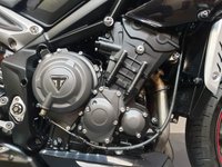 USED 2018 67 TRIUMPH STREET TRIPLE 765 RS OHLINS REAR SHOCK & QUICKSHIFTER