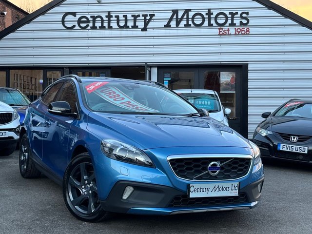 2015 65 Volvo V40 Cross Country 1.6 D2 Lux 5dr - PARKING SENSORS