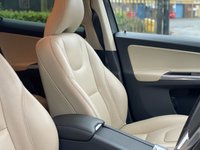 USED 2015 Y VOLVO XC60 2.4 D5 SE LUX NAV AWD 5d 217 BHP 