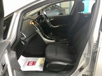 USED 2011 61 VAUXHALL ASTRA 1.6 EXCITE 5d 113 BHP Timing Belt+Water Pump Changed