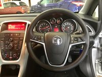USED 2011 61 VAUXHALL ASTRA 1.6 EXCITE 5d 113 BHP Timing Belt+Water Pump Changed