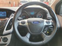 USED 2011 61 FORD FOCUS 1.6 ZETEC 5d 104 BHP 