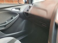 USED 2011 61 FORD FOCUS 1.6 ZETEC 5d 104 BHP 