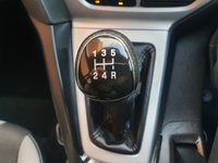 USED 2011 61 FORD FOCUS 1.6 ZETEC 5d 104 BHP 
