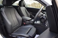 USED 2015 15 BMW 2 SERIES 2.0 218D SPORT 2d 141 BHP 19,000 MILES! 1 LADY OWNER! SAT NAV! HEATED LEATHER!