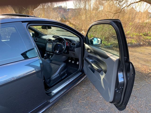 View our FORD FOCUS