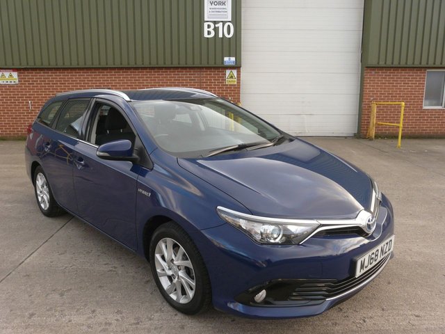 2018 68 Toyota Auris 1.8 VVT-I ICON TECH TOURING SPORTS 5d 135 BHP