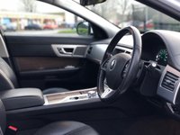 USED 2014 64 JAGUAR XF 2.2 D LUXURY 4d 163 BHP 