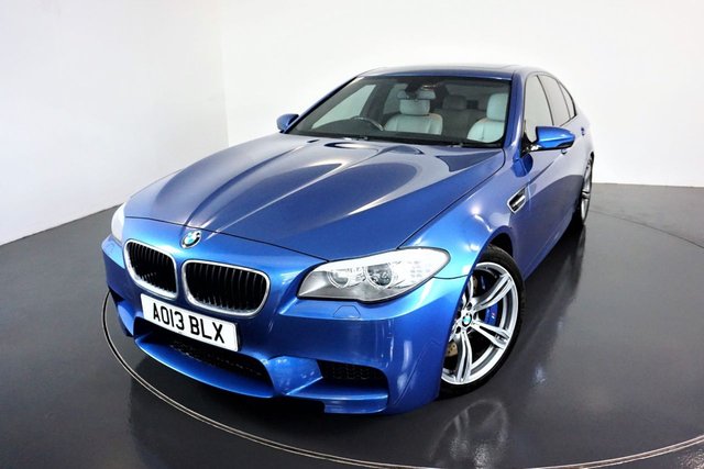 2013 13 BMW M5 4.4 M5 4d AUTO 553 BHP-2 OWNER CAR-SILVERSTONE MERINO LEATHER-ELECTRIC GLASS SUNROOF-ELECTRIC MEMORY SEAT-HEATED FRONT SEATS-AMBIENT INTERIOR LIGHTING-PROFESSIONAL NAVIGATION-HEAD UP DISPLAY-DAB RADIO-BLUETOOTH-HIGH GLOSS SHADOW LINE-CLIMATE CONTROL-20