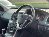 USED 2015 65 VOLVO XC60 2.0 D4 SE NAV 5d 188 BHP 