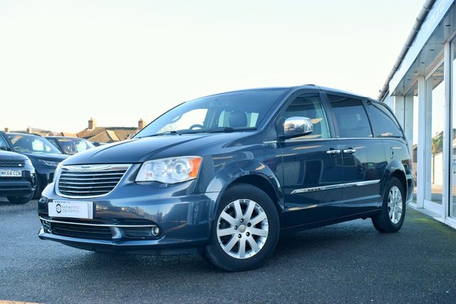 2013 63 Chrysler Grand Voyager 2.8 CRD LIMITED 5d 178 BHP 7 SEATS STOW AND  GO 