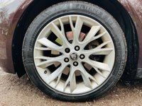 USED 2012 62 JAGUAR XF 2.2 D LUXURY 4d 190 BHP The vehicle is in excellent condition inside and out and viewing is highly recommended. Excellent service history.